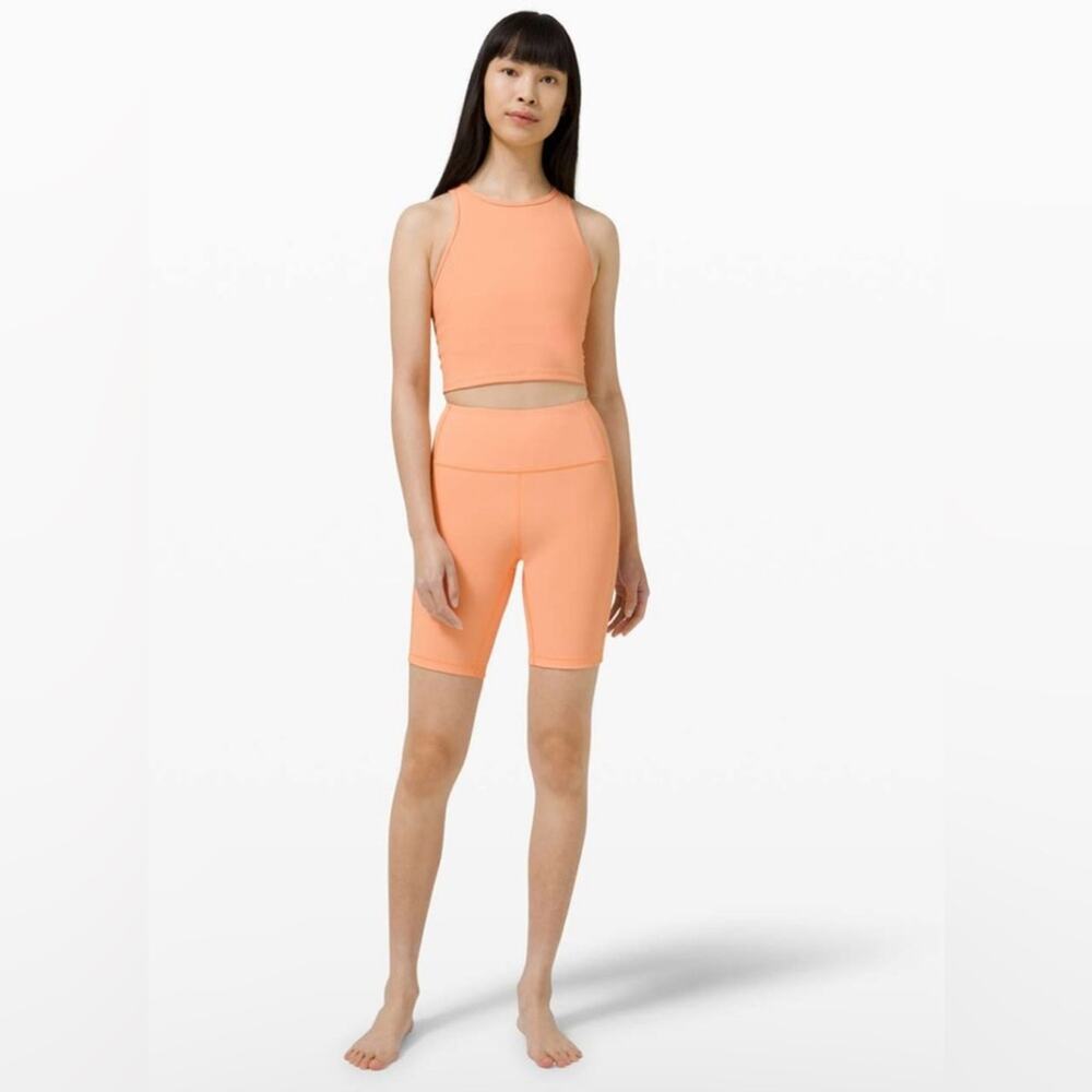 Lululemon Ribbed Contoured High Rise Short 8" Size 2